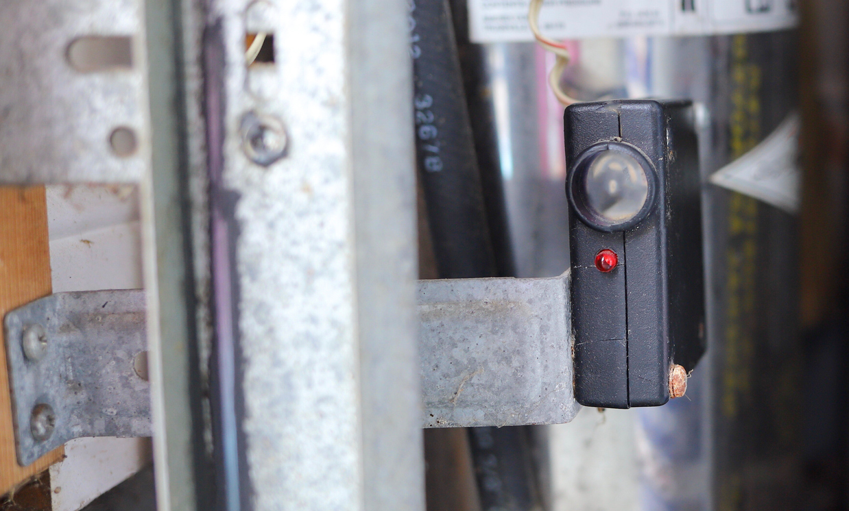 How To Fix Garage Door Sensor Alignment 