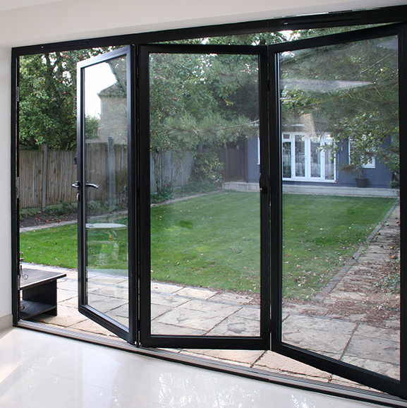 Stacker Doors vs Sliding Door